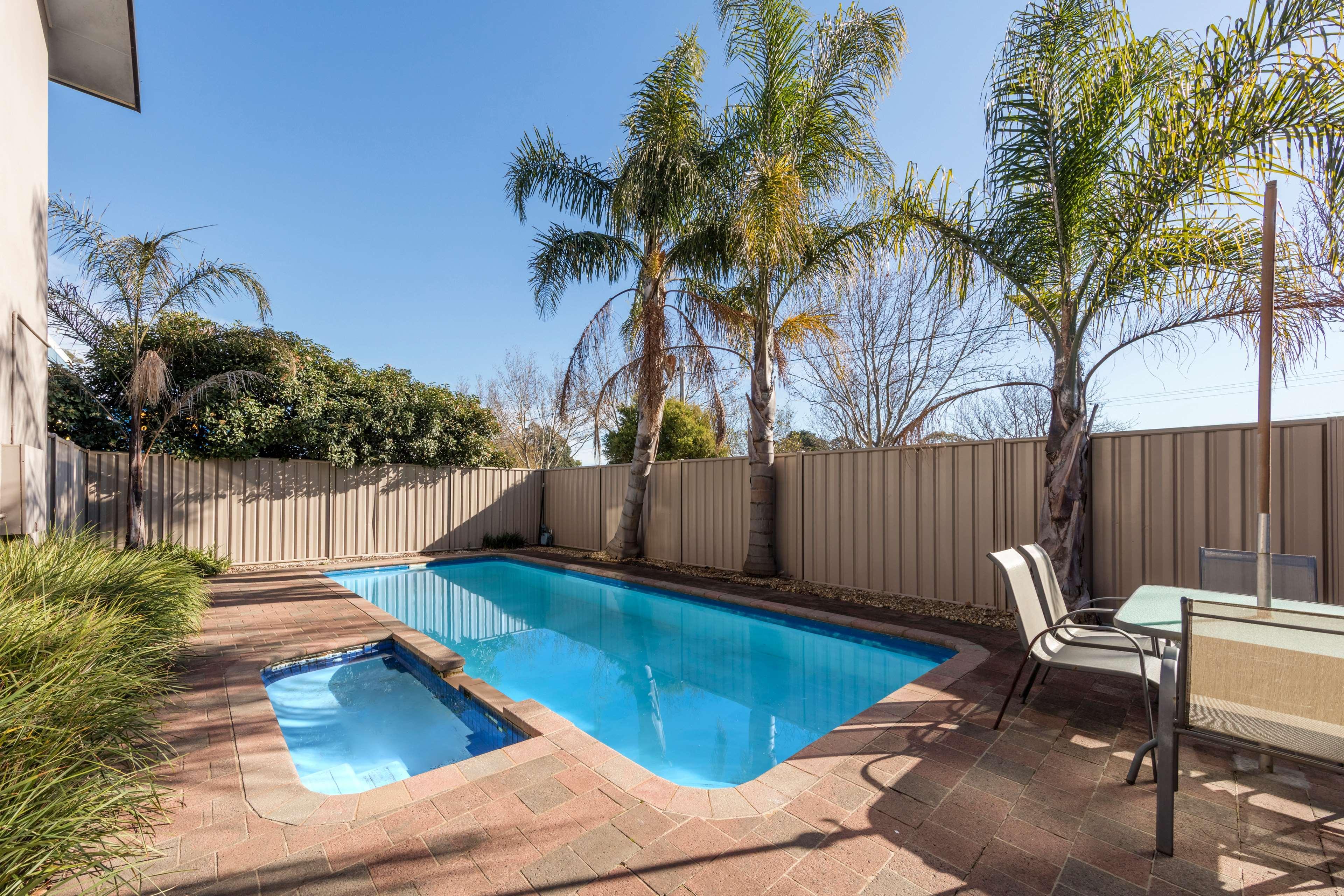 Best Western Governor Gipps Motor Inn Traralgon Eksteriør billede